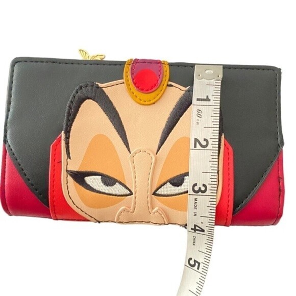 Loungefly Disney Aladdin Jafar Faux Leather Flap Bi-Fold Wallet Villain - Picture 7 of 9